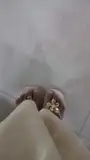 R£y~